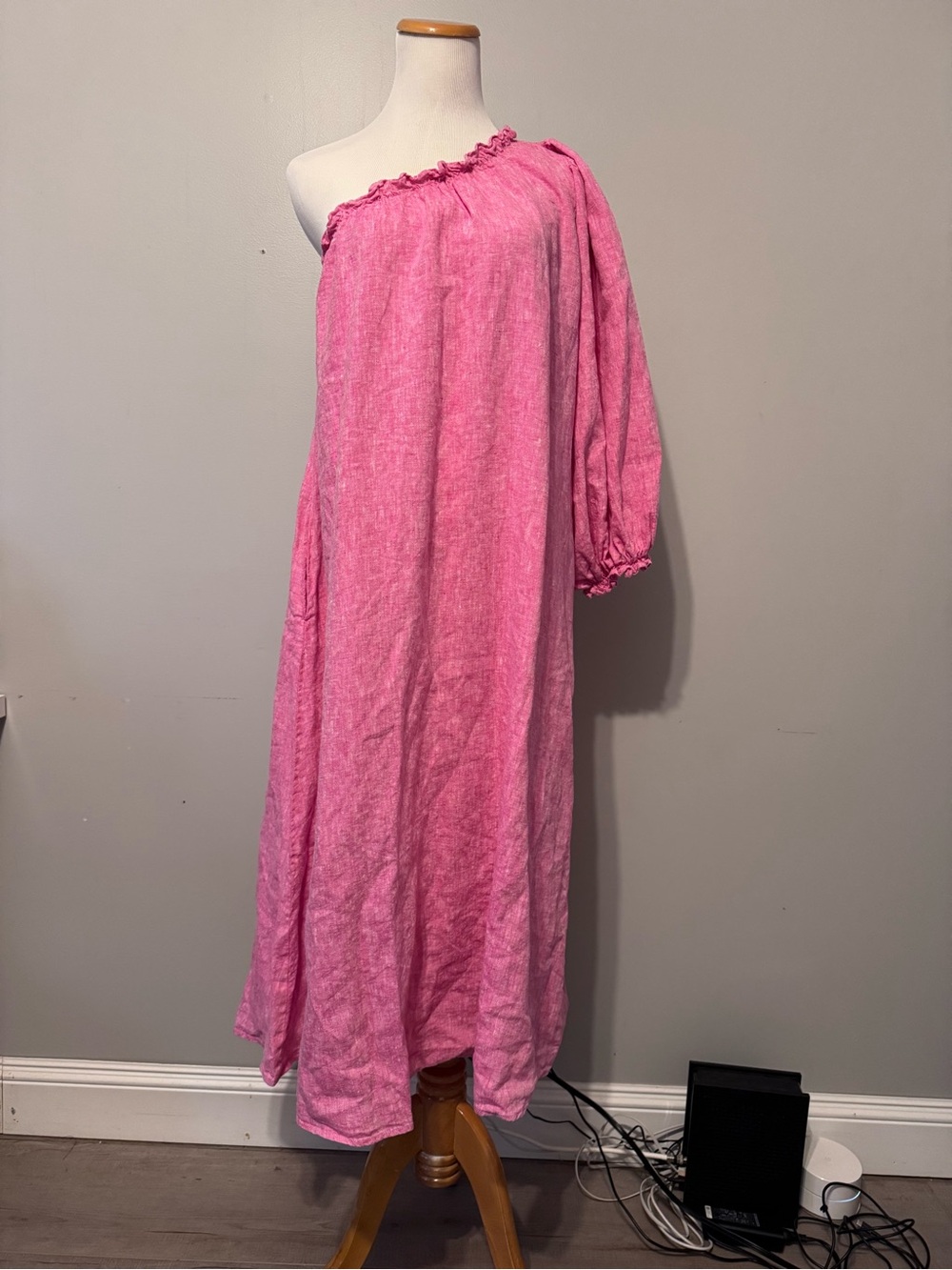 LAKE One-Shoulder 100% Linen Dress Pink